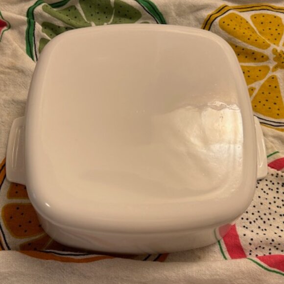 Set of 2 Vintage CORNING WARE Plain White Casserole Dishes, Oven-Safe, One Cover - Picture 4 of 7